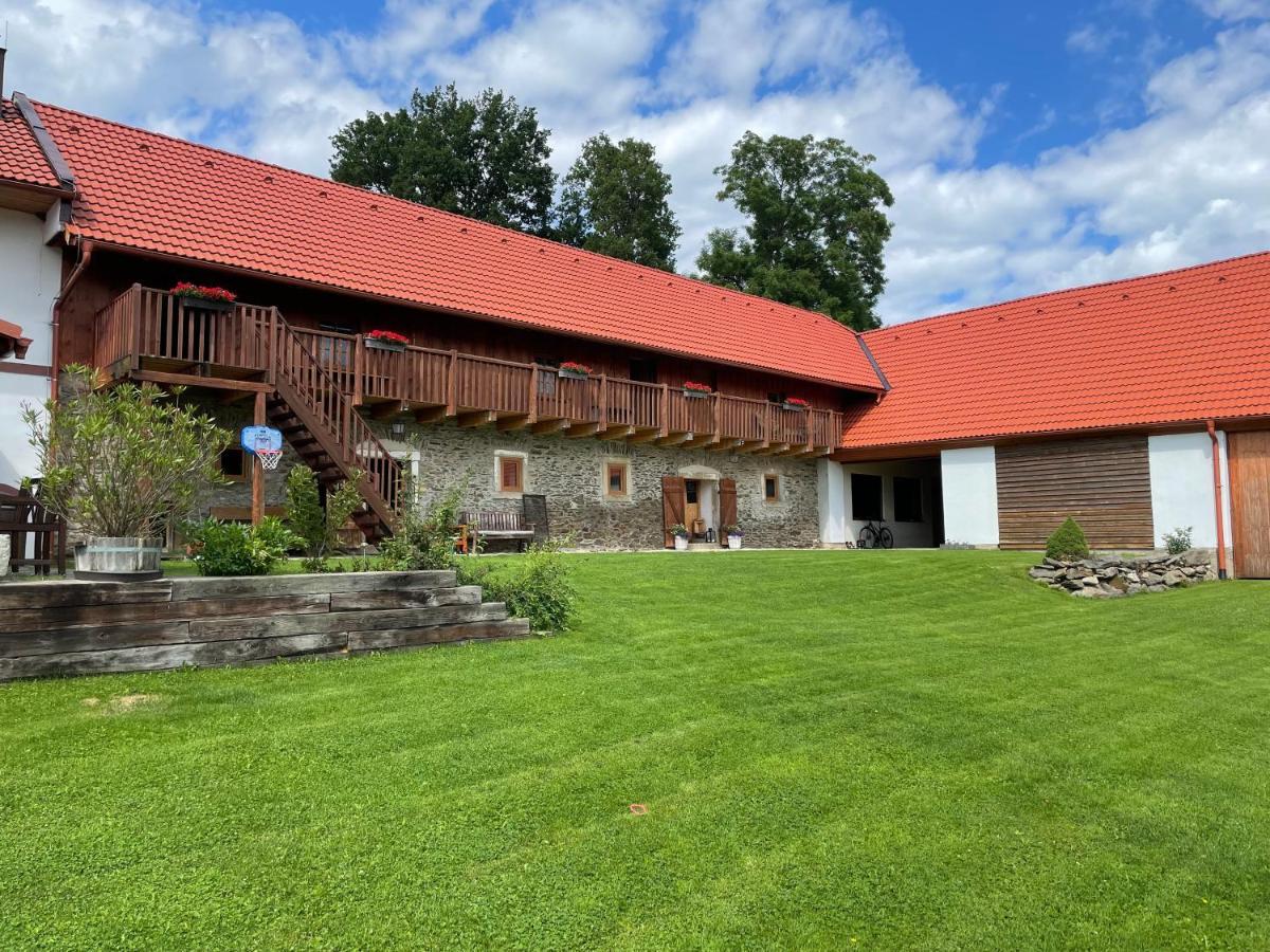 Apartament Farma Nahlov Frymburk Zewnętrze zdjęcie